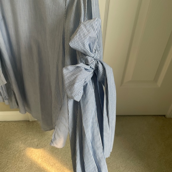 Pleione Blue and White Pinstripe Blouse - Picture 3 of 4